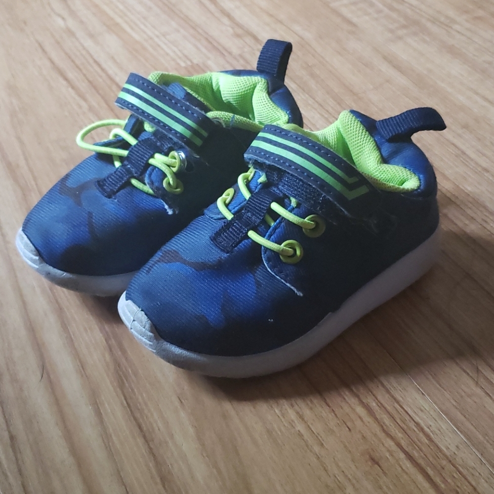 Toddler boy's sneakers